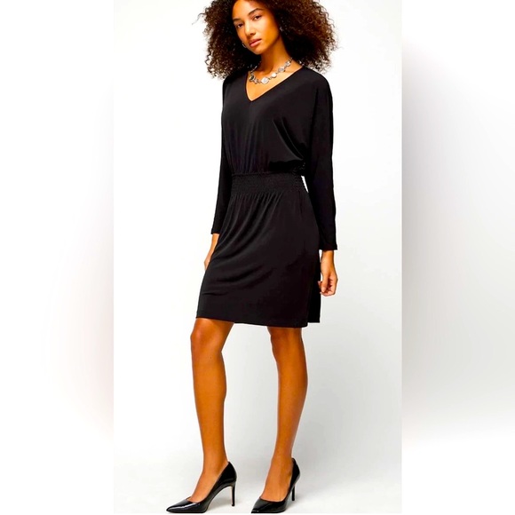 White House Black Market Black Long Sleeve V-Neck Cocktail Dress - Picture 1 of 4
